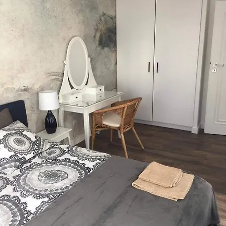Apartament Amalia Z Tarasem Widokowym I Bocznym Balkonem Rewal Exterior photo